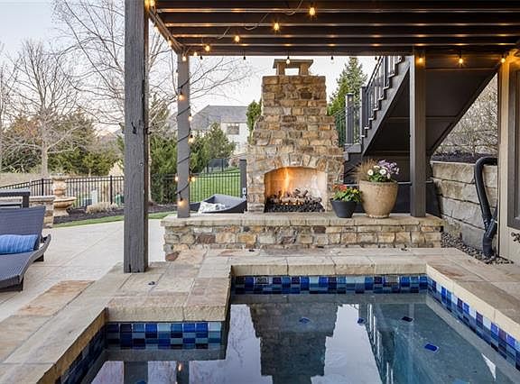 3rd image of 5609 Golden Bear Dr