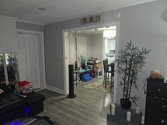 4th image of 2420 Adams Ave