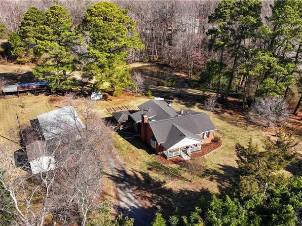 4205 Hines Chapel Rd, Mc Leansville, NC 27301