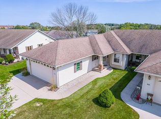 813 Ethan Allen Dr, Howards Grove, WI 53083