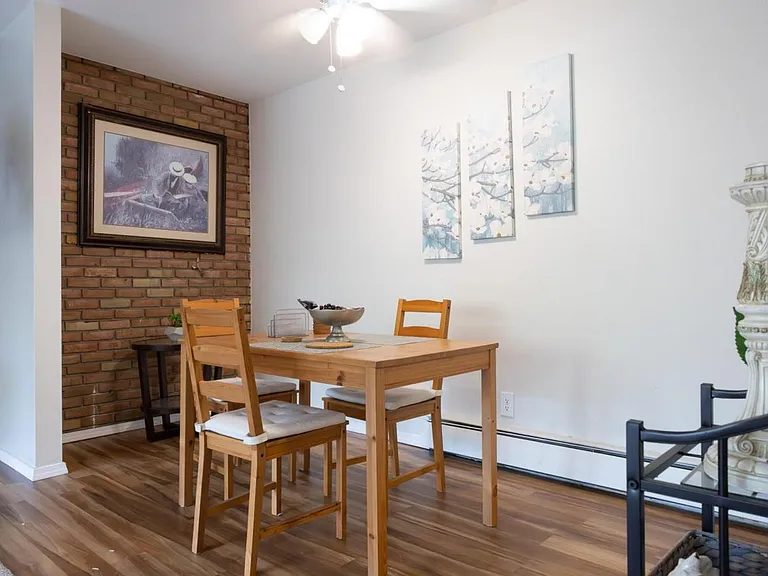 207 Ballard St #302 — Photo 8