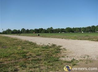 306 W Franklin St, Strasburg, IL 62465
