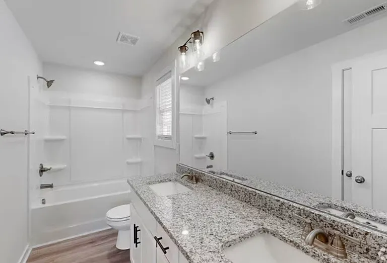 107 Aviator Cir #B — Photo 9