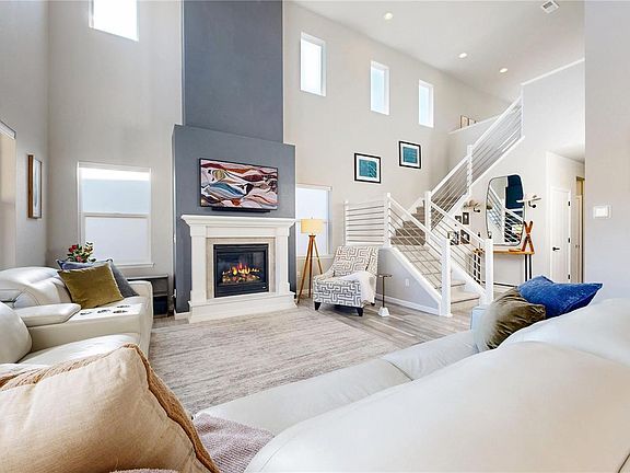 4th image of 1107 Basalt Ridge Loop