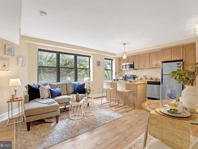 210 Oakwood St SE APT 203, Washington, DC, 20032