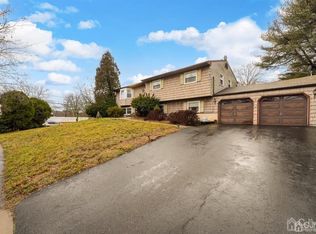 8 University Rd, East Brunswick, NJ 08816