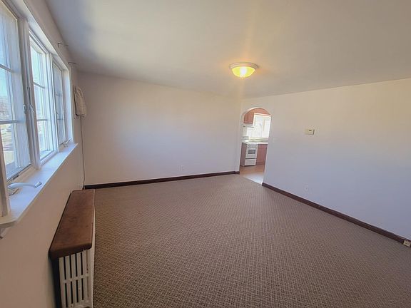 3rd image of 285 Centre Ave Floor 2