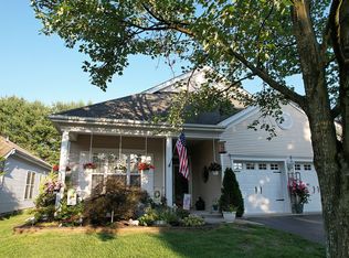 8 Dapplefields Ct, Lakewood, NJ 08701