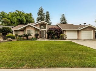 205 W Aspen Dr, Reedley, CA 93654