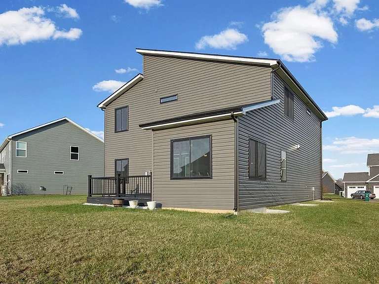 5335 Daffodil Dr — Photo 34