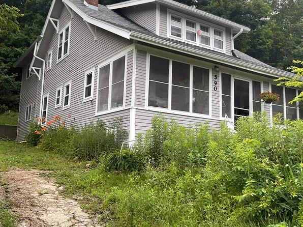 590 N Stewart St, Richland Center, WI 53581