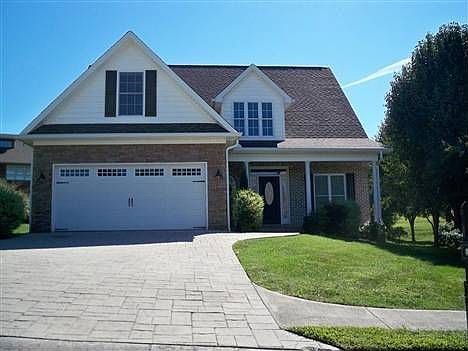 1st image of 2426 Rosemeade Dr