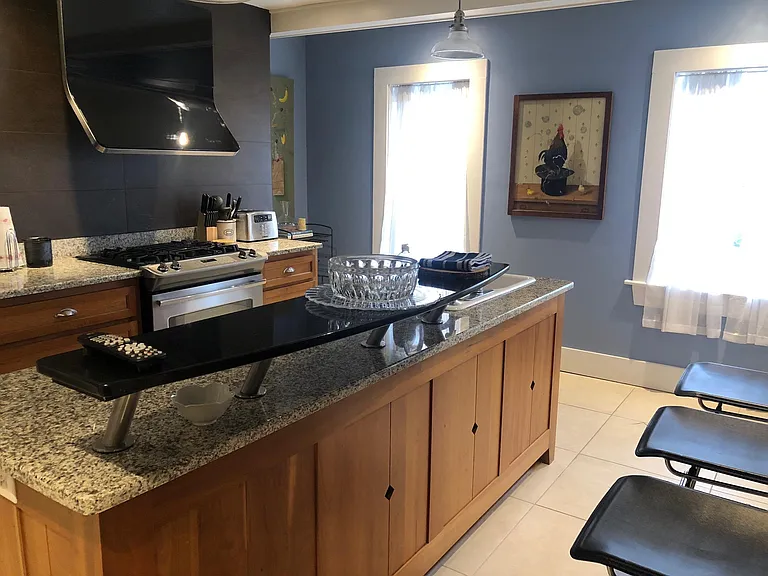 480 Middle St — Photo 17
