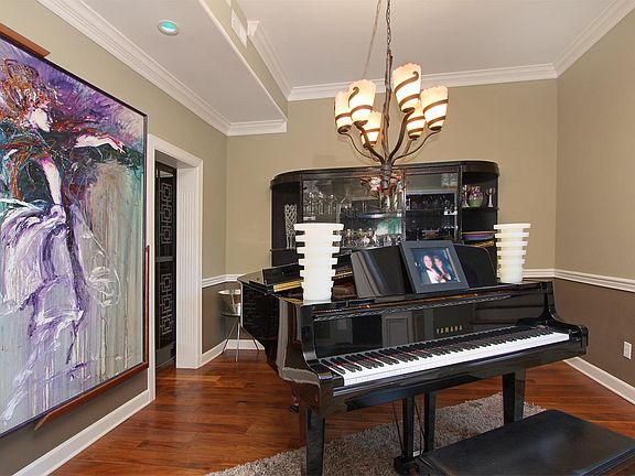 Elegant formal dining room