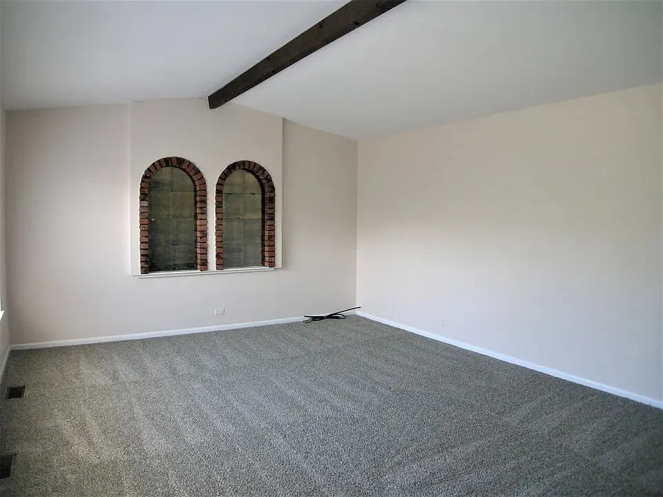 3 bed, 1800 sqft, $2,495 — Photo 2