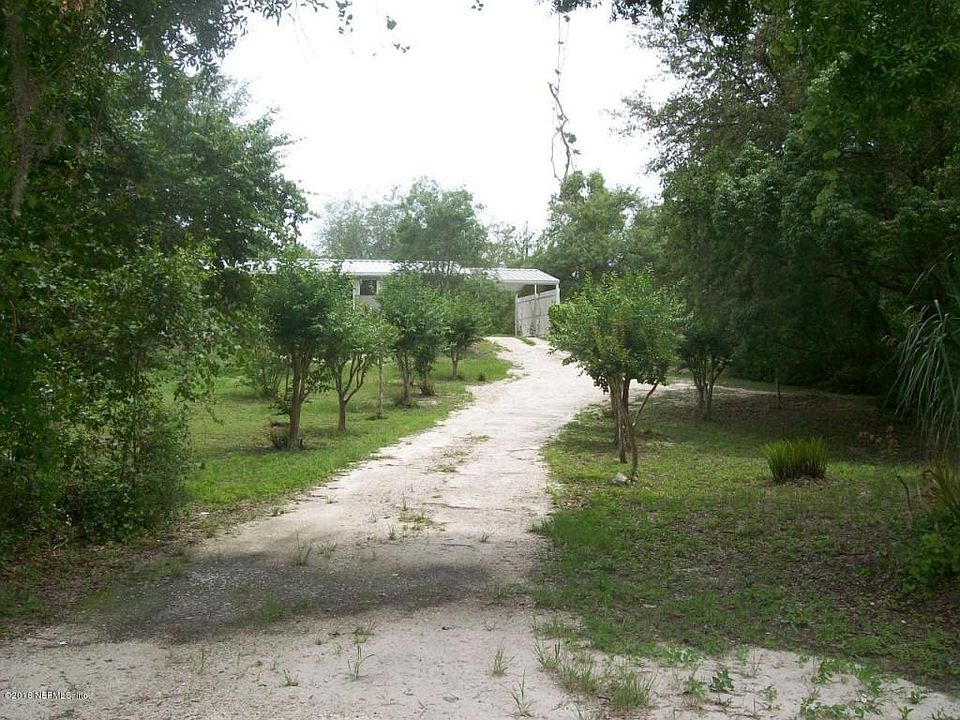 1st image of 437 Lake Como Dr