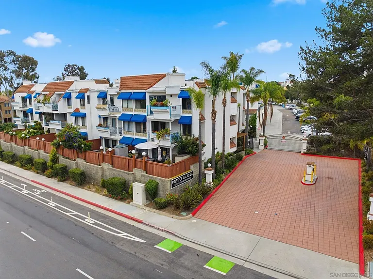 8320 Regents Rd #1-I — Photo 34