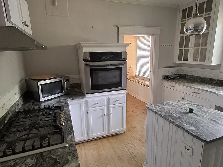79 S Lafayette St — Photo 12