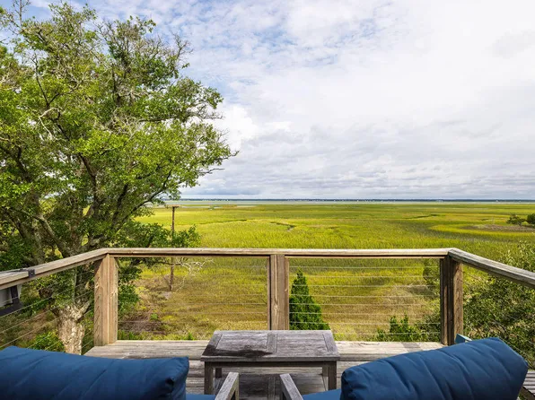 242 Old House Ln, Dewees Island, SC 29451