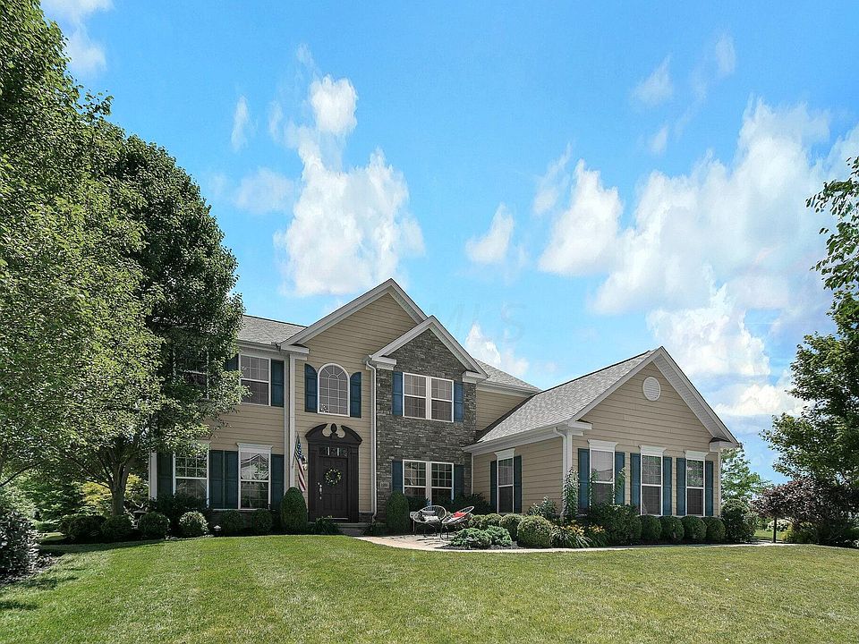 1st image of 1395 Ammen Ave