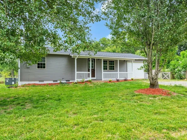 72 W 1st St, Hillsboro, TN 37342