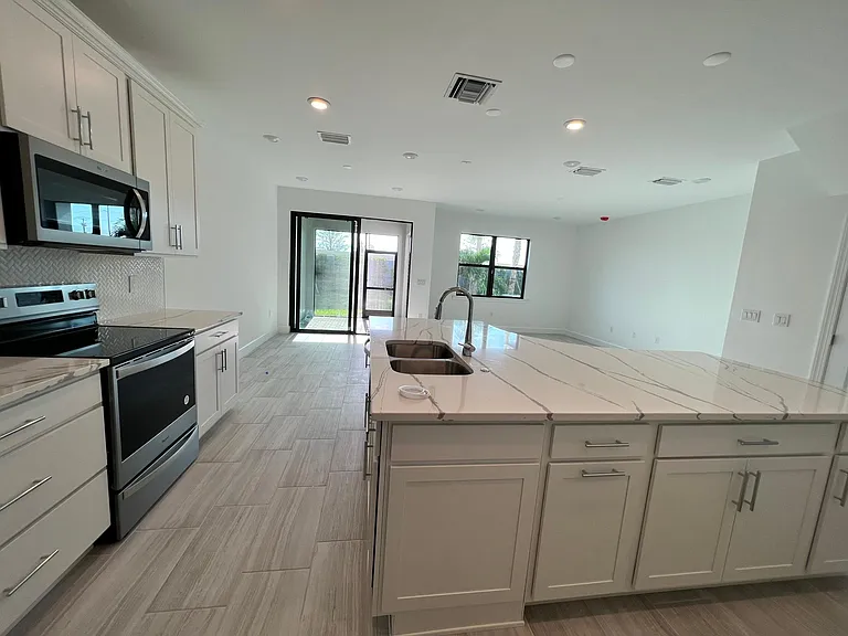 4086 Sonoma Oaks Cir #4086 — Photo 8