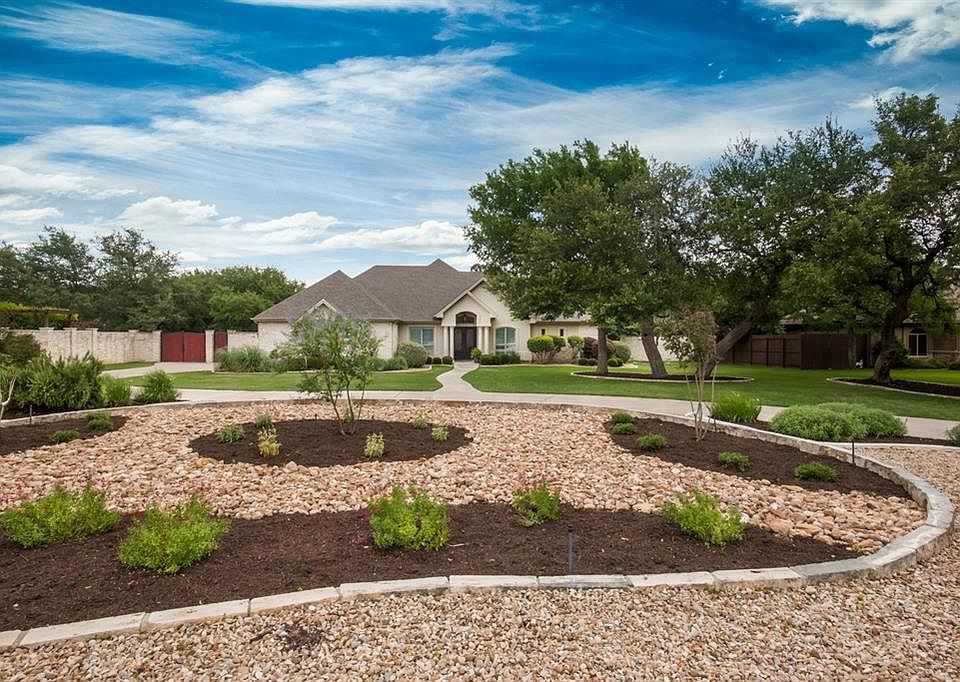 1st image of 200 Buena Vista Dr