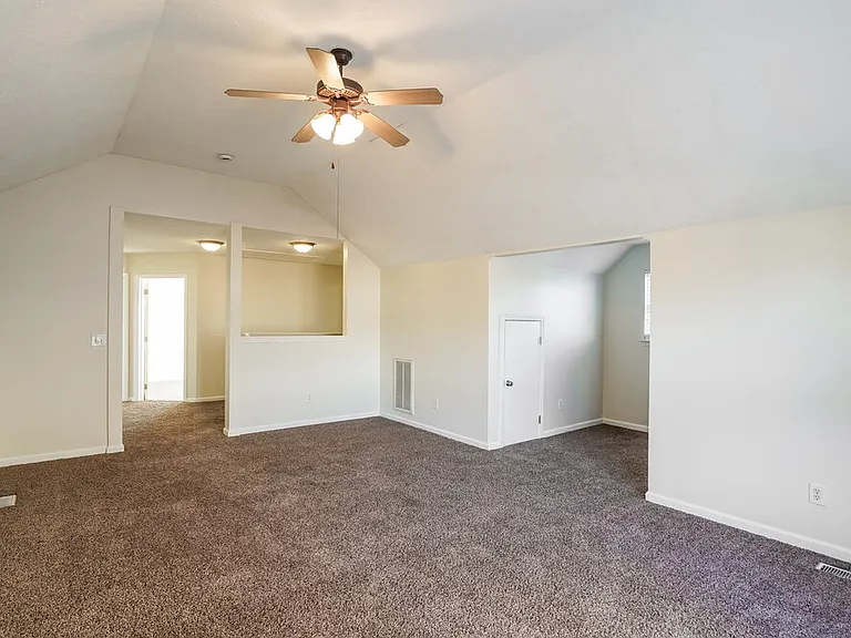 7212 Legacy Dr — Photo 15