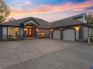 2742 McAhren Ln S, Salem, OR 97306