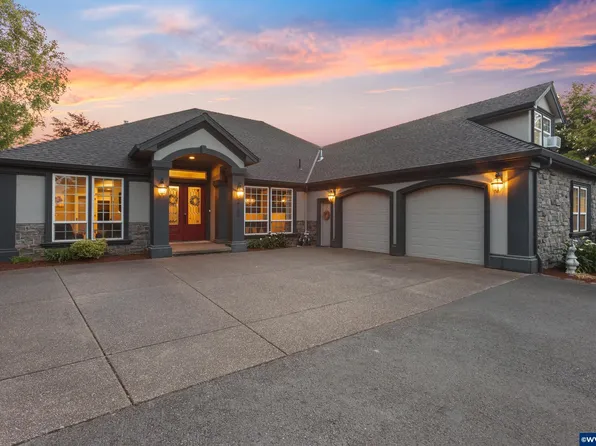 2742 McAhren Ln S, Salem, OR 97306