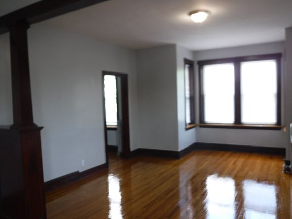 4th image of 9546-48 S Prairie Ave #45-48F3