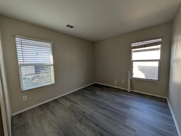 28623 Avalon Ave — Photo 15