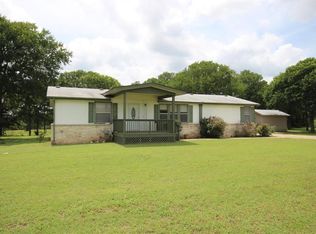 104 Vallejo Creek Dr, Cedar Creek, TX 78612