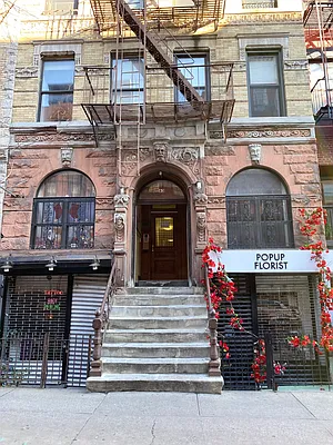 Rented by Warren T Real Estate Corp. | media 13