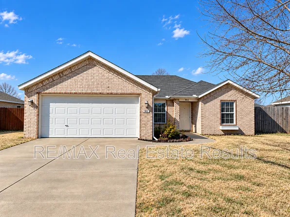 902 SW Summitchase Rd, Bentonville, AR 72712