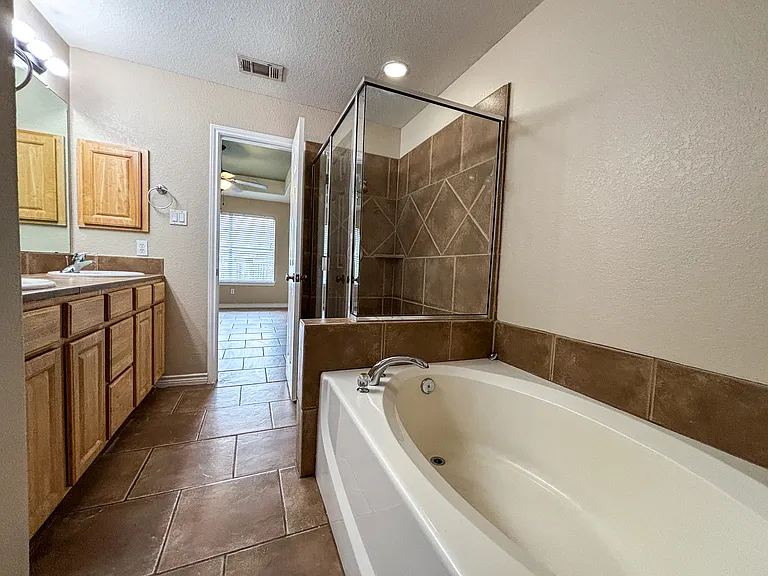 3028 Douglas Fir Dr — Photo 10