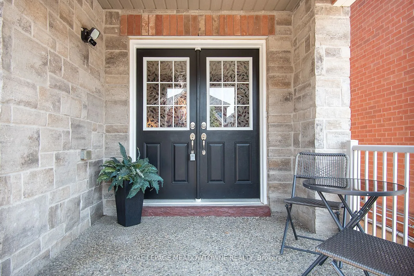 4 bed, $3,550 — Photo 3