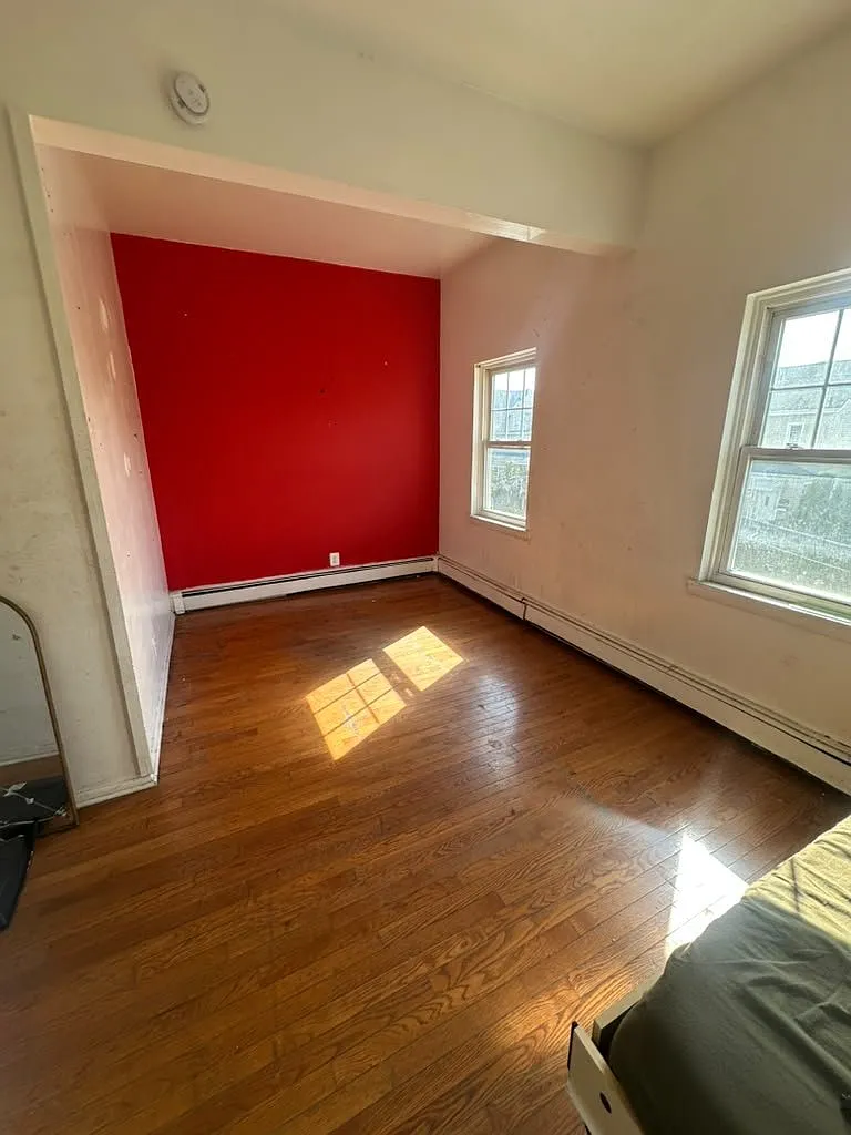 3 bed, 1.0 bath, $3,400 — Photo 3