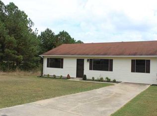 390 Spout Springs Rd, Muscle Shoals, AL 35661