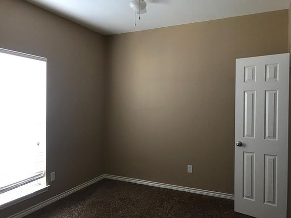 5th image of 112 Lemons Dr