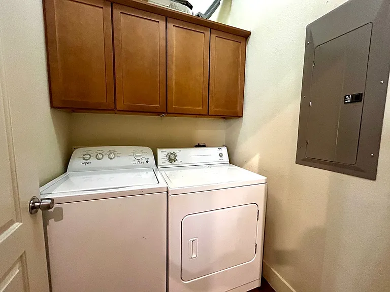 611 Franklin Blvd #A — Photo 23