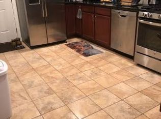 34 Merwin St, Springfield, MA 01107