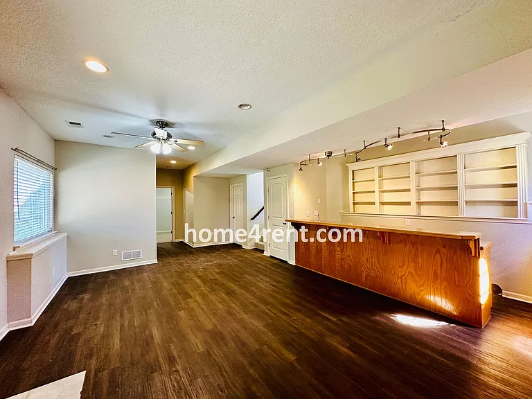 14236 W 153rd St — Photo 29