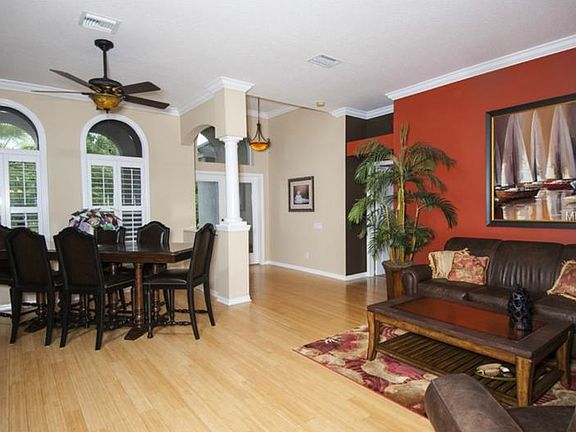 3rd image of 23240 Gracewood Cir