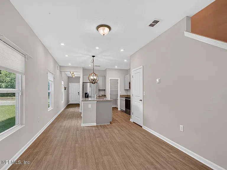8069 Cheryl Ann Ln — Photo 17