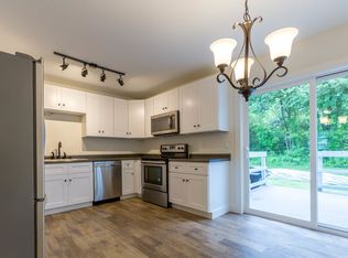 33 Spring Creek Dr APT 405, Pleasant Valley, NY 12569