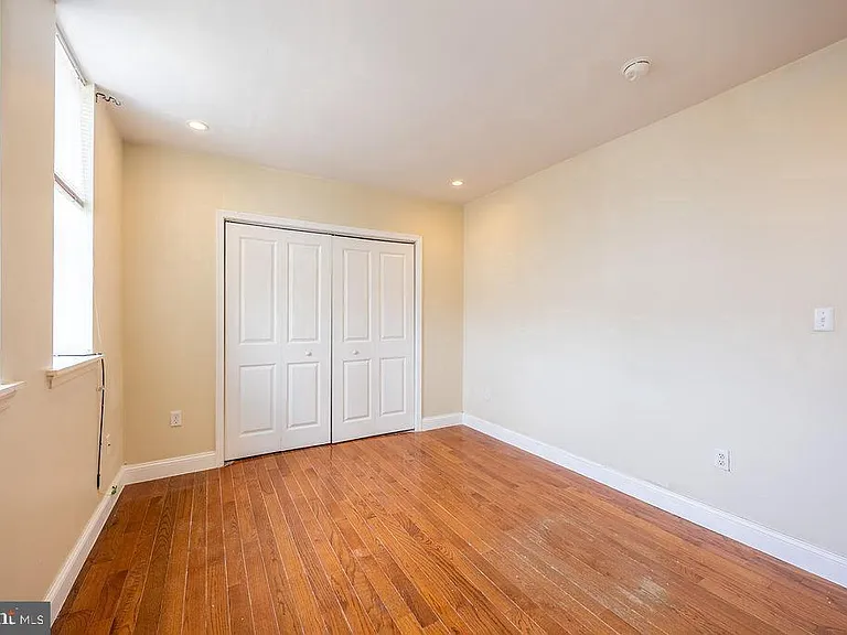 4706 Chestnut St #3B — Photo 5