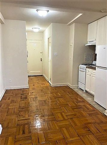 1st image of 166-05 Highland Ave #8K