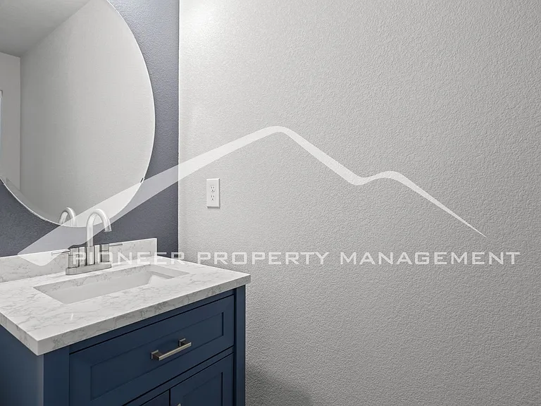 10938 Clarion Dr — Photo 11