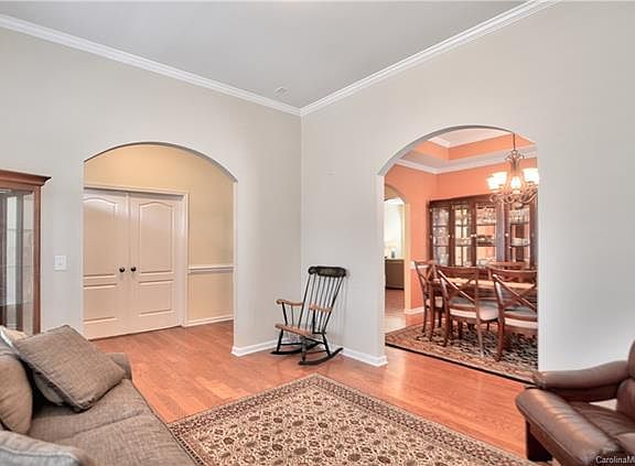 5th image of 15013 Rosemary Way Dr